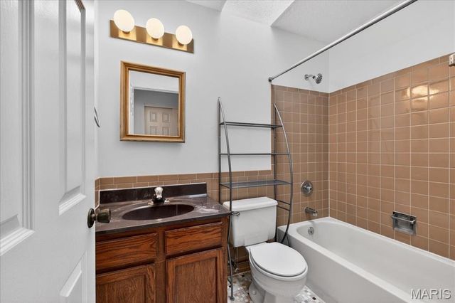 13304 Wood Chapel Drive, Chesterfield, MO 63141