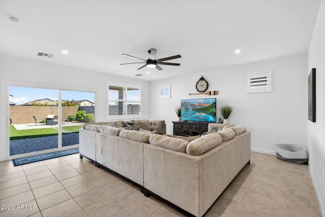 9871 S Palo Verde Drive, Apache Junction, AZ 85120