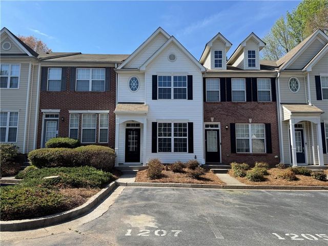 1207 Penhurst Way, Lawrenceville, GA 30043