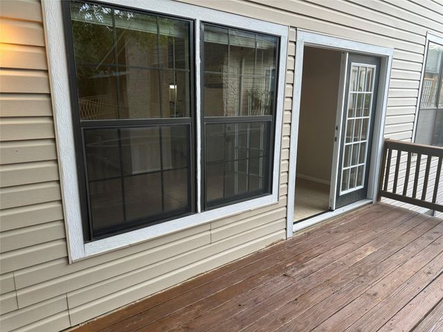 7107 Silver Dale DR B, Austin, TX 78736