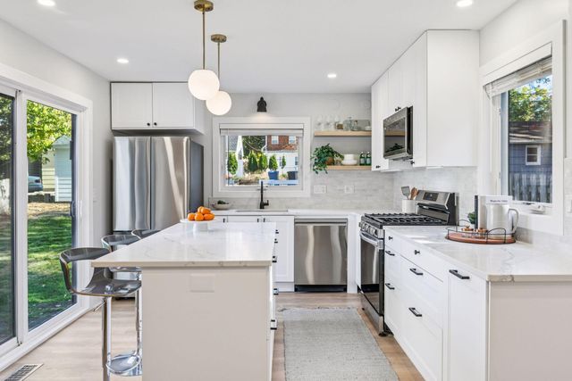 5853 Sheridan Avenue S, Minneapolis, MN 55410