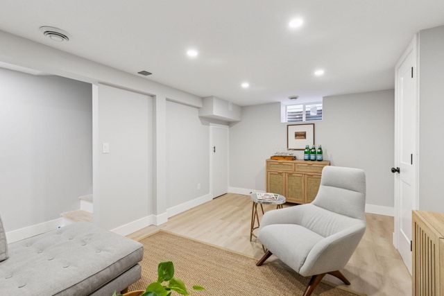 5853 Sheridan Avenue S, Minneapolis, MN 55410