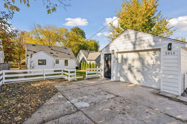 5853 Sheridan Avenue S, Minneapolis, MN 55410