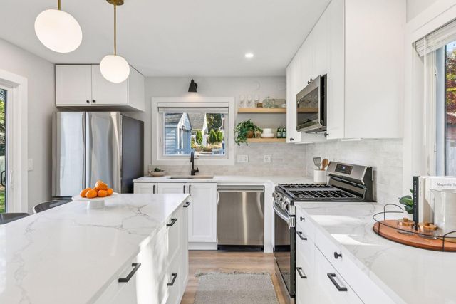 5853 Sheridan Avenue S, Minneapolis, MN 55410