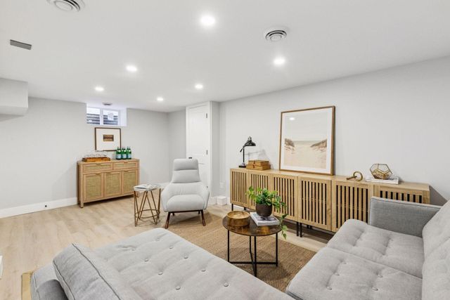 5853 Sheridan Avenue S, Minneapolis, MN 55410