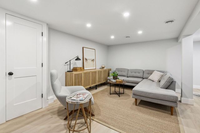 5853 Sheridan Avenue S, Minneapolis, MN 55410