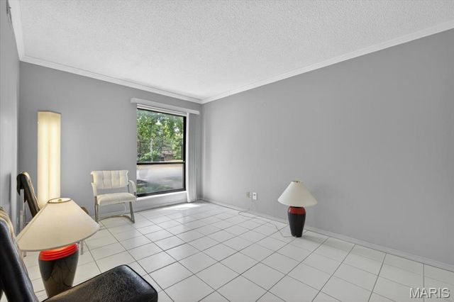 578 Sarah Lane 101, St Louis, MO 63141