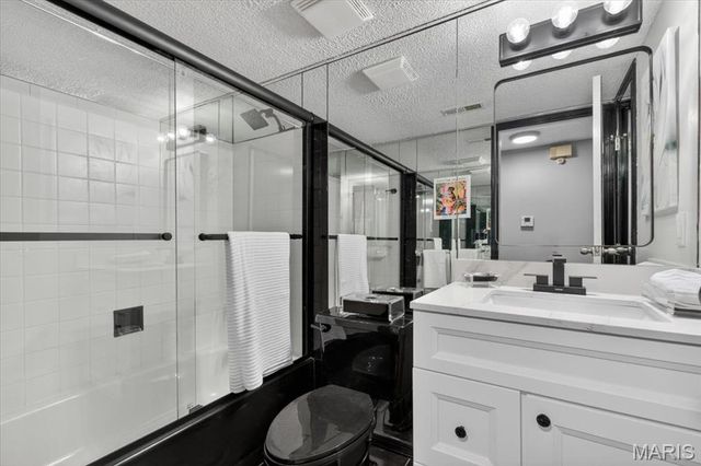 578 Sarah Lane 101, St Louis, MO 63141