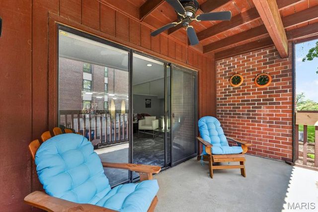 578 Sarah Lane 101, St Louis, MO 63141