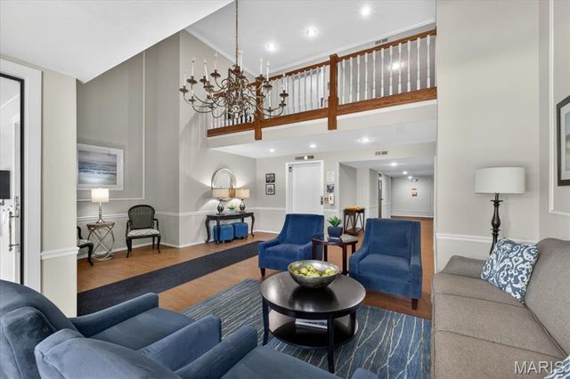 578 Sarah Lane 101, St Louis, MO 63141