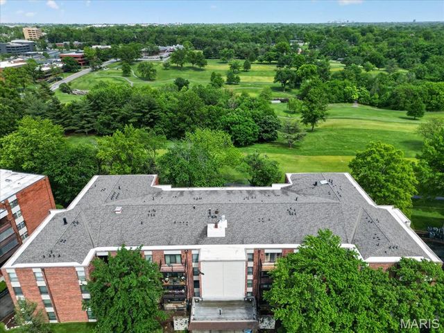 578 Sarah Lane 101, St Louis, MO 63141