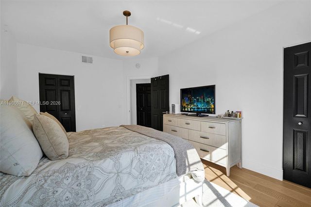 2107 SE 10th Ave 817, Fort Lauderdale, FL 33316