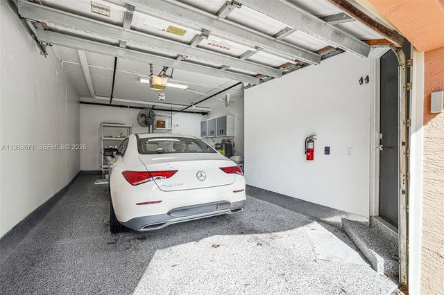 2107 SE 10th Ave 817, Fort Lauderdale, FL 33316