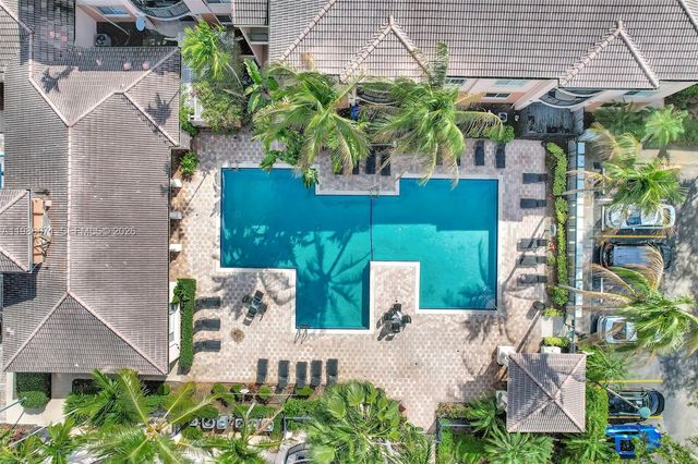 2107 SE 10th Ave 817, Fort Lauderdale, FL 33316