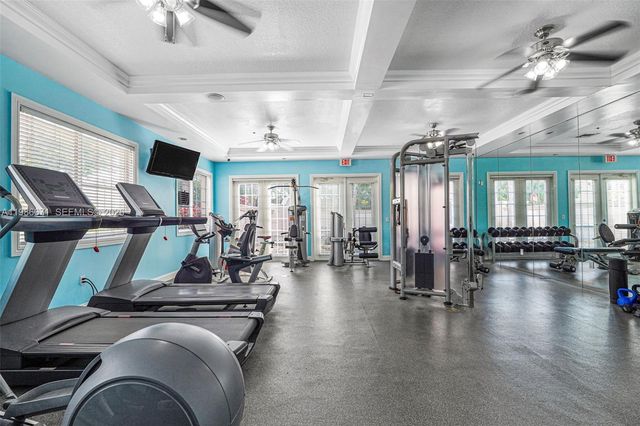 2107 SE 10th Ave 817, Fort Lauderdale, FL 33316