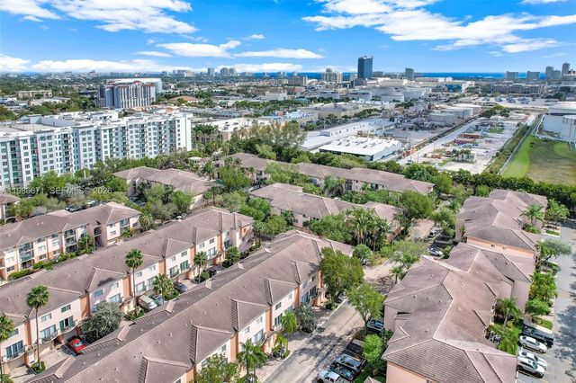 2107 SE 10th Ave 817, Fort Lauderdale, FL 33316