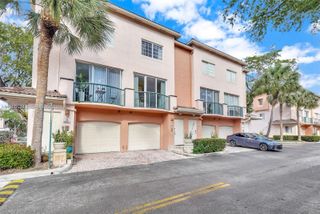 2107 SE 10th Ave 817, Fort Lauderdale, FL 33316