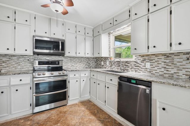 11080 Donna Road, Conroe, TX 77306