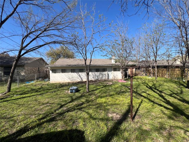 6036 Harrison Way, Watauga, TX 76148