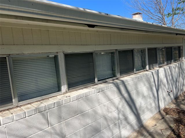 6036 Harrison Way, Watauga, TX 76148