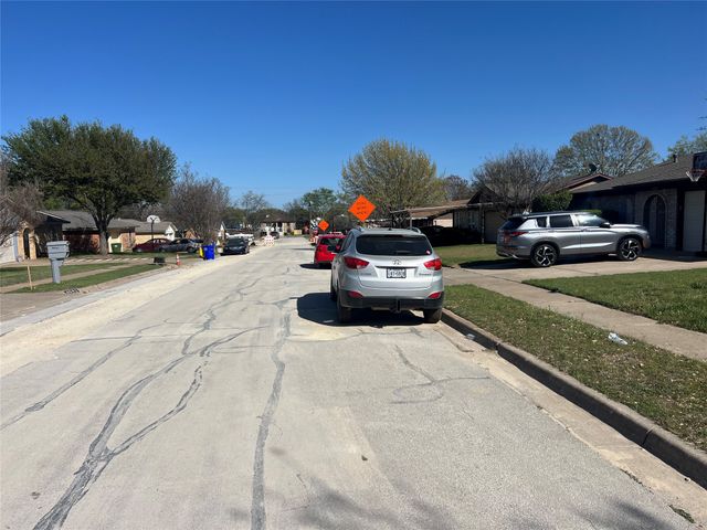 6036 Harrison Way, Watauga, TX 76148