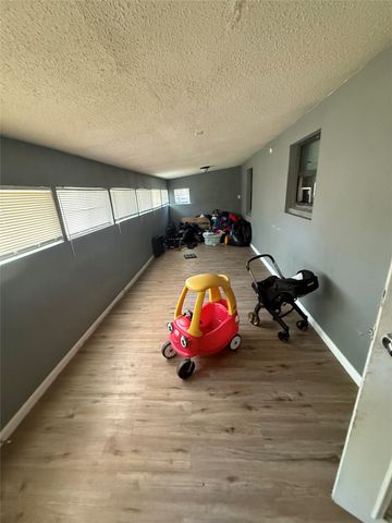 6036 Harrison Way, Watauga, TX 76148