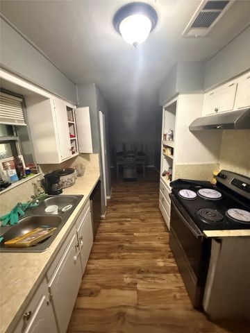 6036 Harrison Way, Watauga, TX 76148
