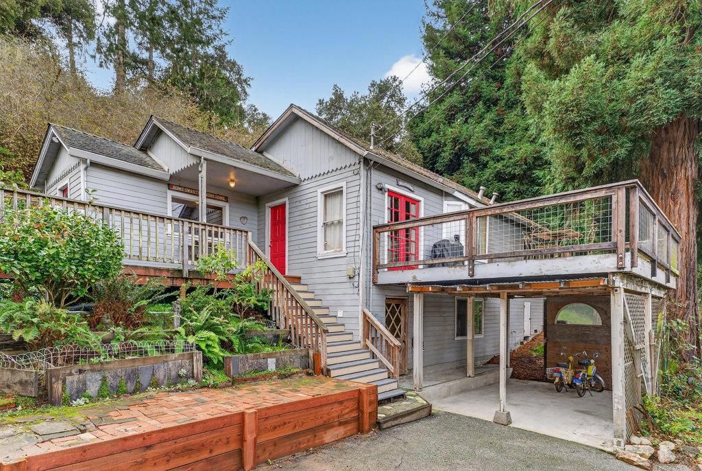 885 Larkin Valley Road, Watsonville, CA 95076