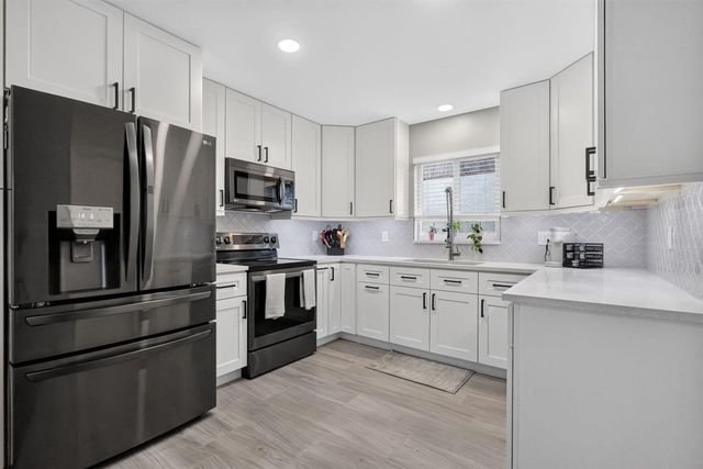 5108 Arbor Glen Circle, Lake Worth, FL 33463