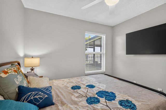 5108 Arbor Glen Circle, Lake Worth, FL 33463