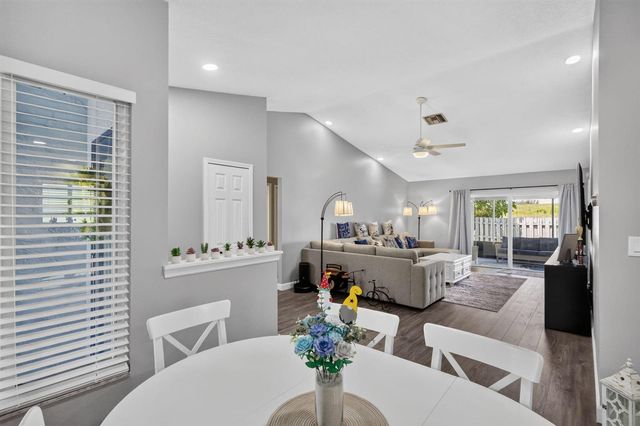 5108 Arbor Glen Circle, Lake Worth, FL 33463
