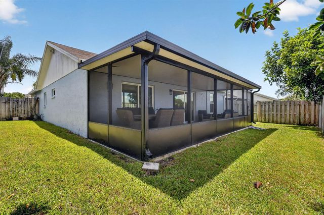5108 Arbor Glen Circle, Lake Worth, FL 33463