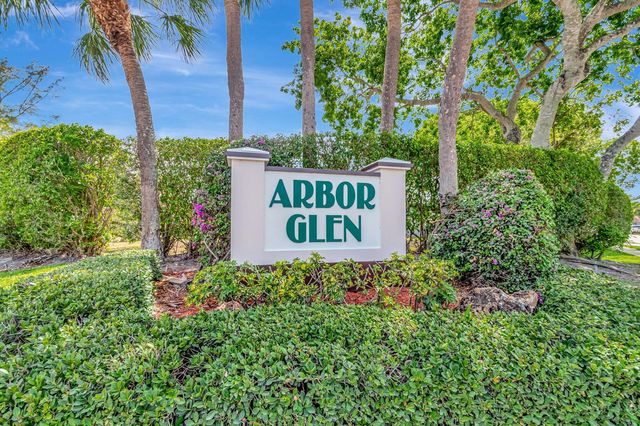 5108 Arbor Glen Circle, Lake Worth, FL 33463