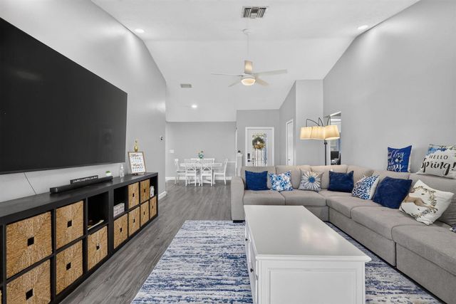 5108 Arbor Glen Circle, Lake Worth, FL 33463