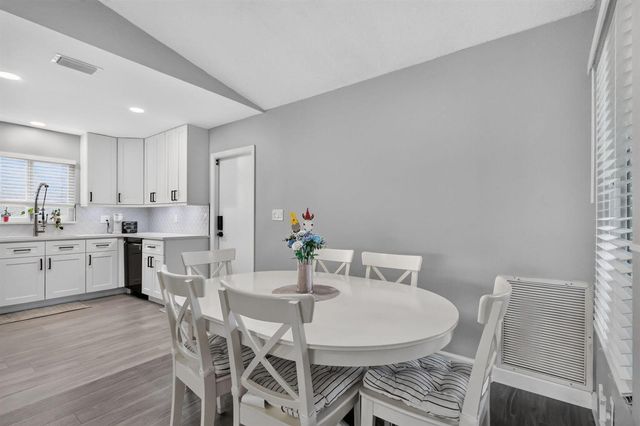 5108 Arbor Glen Circle, Lake Worth, FL 33463