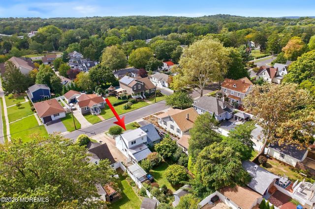 15 Washington Avenue, Leonardo, NJ 07737