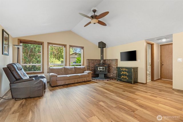 9734 65th Lane SE, Olympia, WA 98513