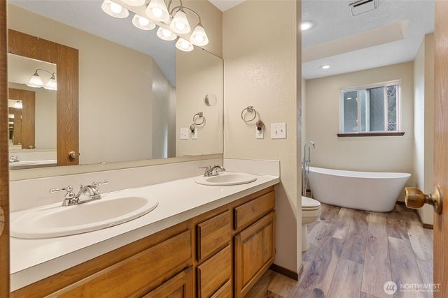 9734 65th Lane SE, Olympia, WA 98513