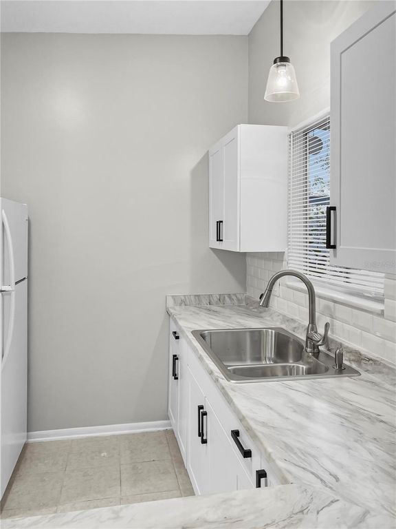 Image 10 of property listing at 5715/5711 GALLATIN LANE, North Port, FL 34287