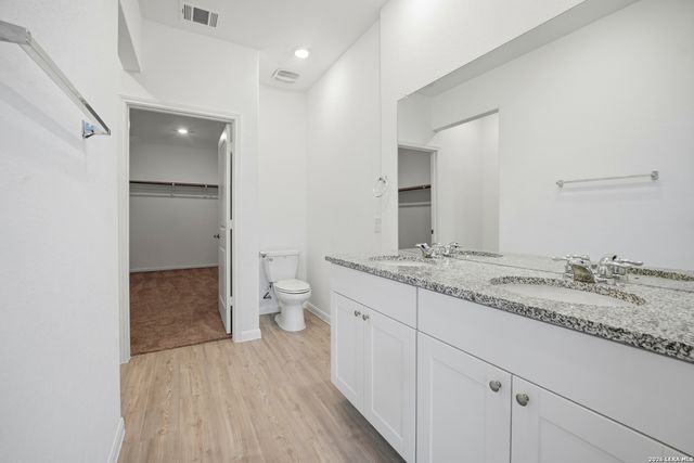 1050 Crenshaw, San Antonio, TX 78221