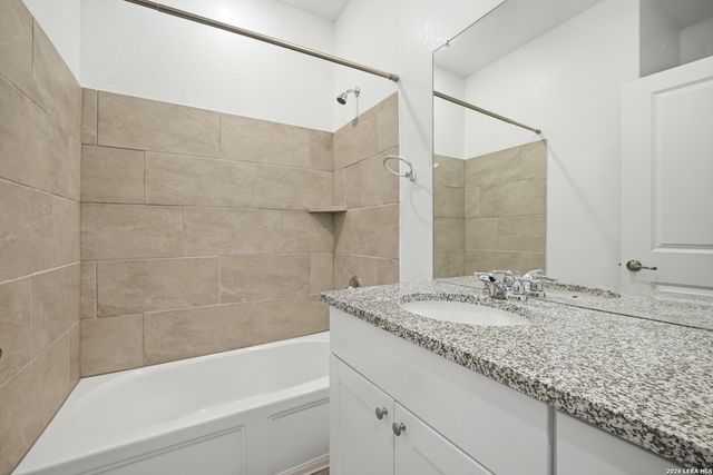 1050 Crenshaw, San Antonio, TX 78221