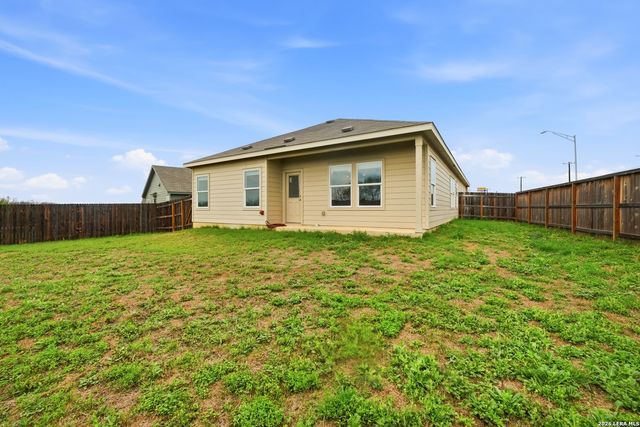 1050 Crenshaw, San Antonio, TX 78221