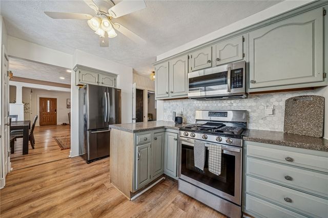 811 W Newton Rd, City Of Greensburg, PA 15601