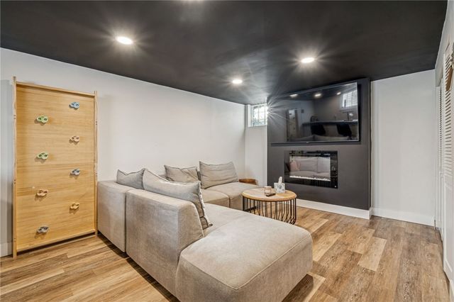 811 W Newton Rd, City Of Greensburg, PA 15601