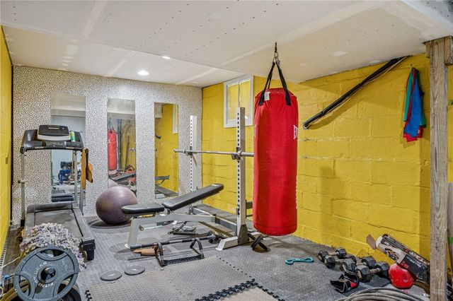 811 W Newton Rd, City Of Greensburg, PA 15601