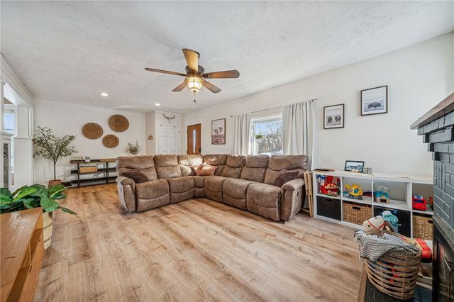 811 W Newton Rd, City Of Greensburg, PA 15601