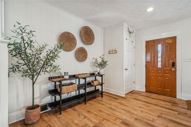 811 W Newton Rd, City Of Greensburg, PA 15601