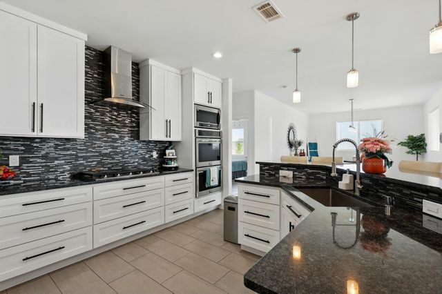 608 Southern Boulevard SW, Rio Rancho, NM 87124