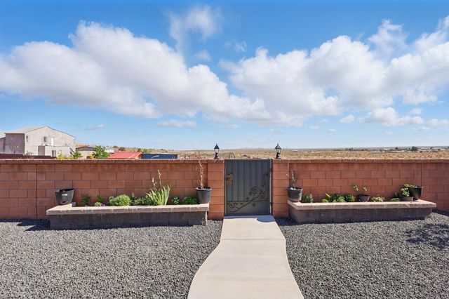 608 Southern Boulevard SW, Rio Rancho, NM 87124