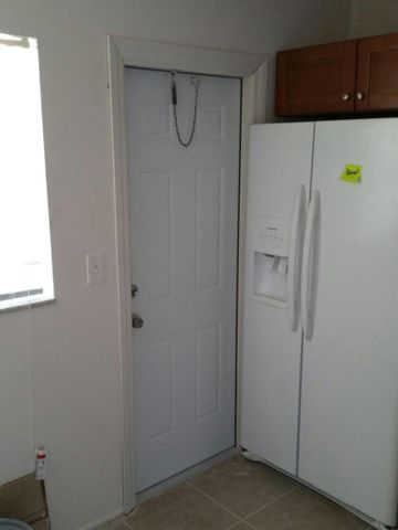 1300 NW 43rd Terrace 201, Lauderhill, FL 33313